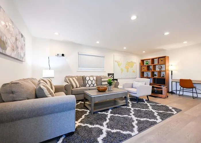 # Marbella Lane - Exquisite Home 3Br
